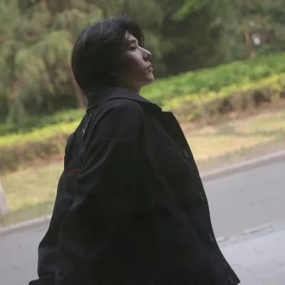 让人瞬间沦陷的艺术清新男孩头像第1张