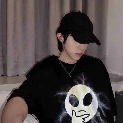 你一眼就会喜欢上男人头像图片第1张