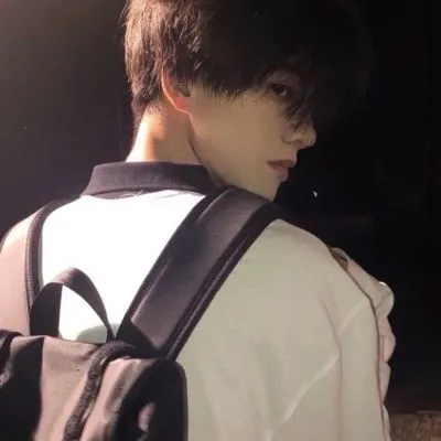 成熟又很有魅力的男生头像图片第1张