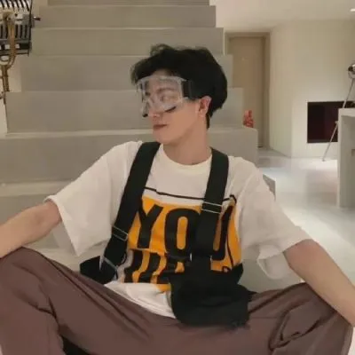 酷炫欧美风男生时尚潮流高清头像第1张