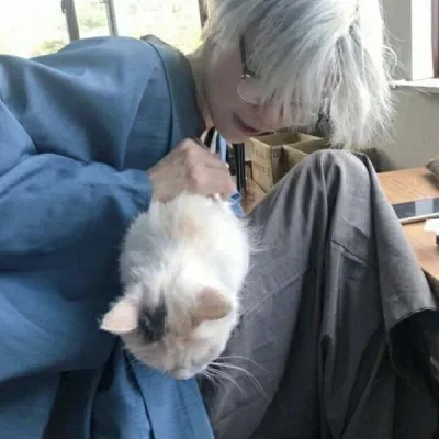 帅哥霸气侧露头像图片第1张