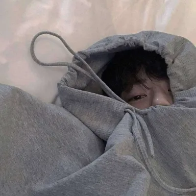 高清韩系清新自然男生头像图片第1张