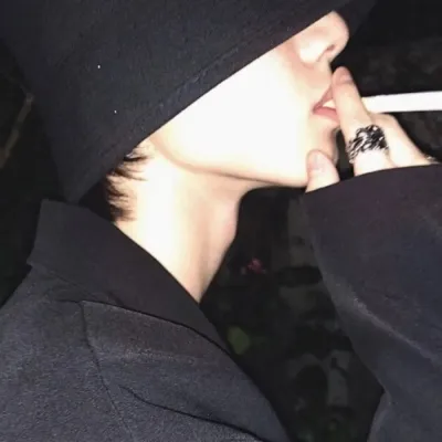 霸气痞子男生头像图片第1张