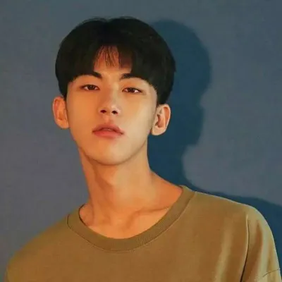 2022帅气男神专用头像图片第1张