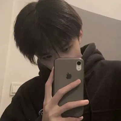 2022霸气帅男图片头像第1张