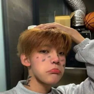 帅气个性男生真人版头像第1张