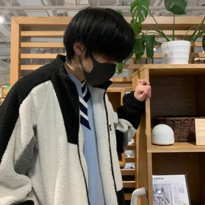 抖音帅气男生头像图片高清第1张