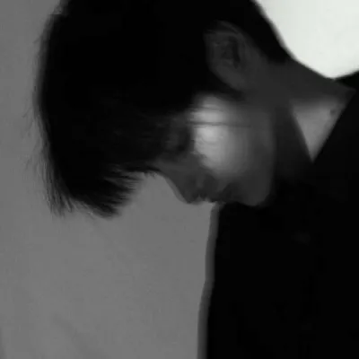 帅气冷酷真人男生图片第1张