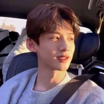 霸气帅哥男生头像图片第1张