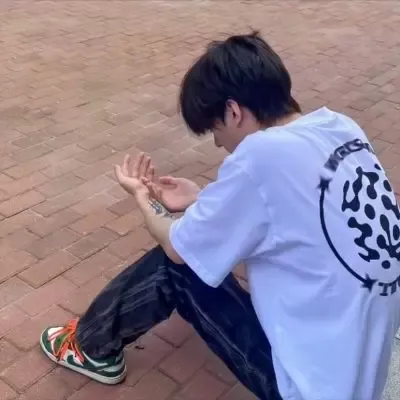 超酷男生帅气高清头像第1张