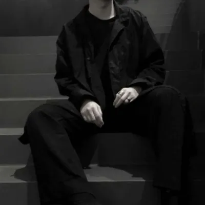 帅气时尚潮流男生头像第1张