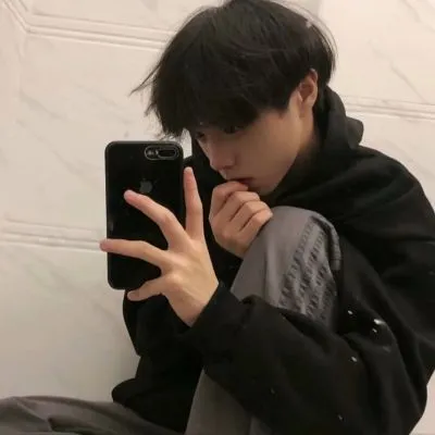 阳光男生帅气头像高清第1张