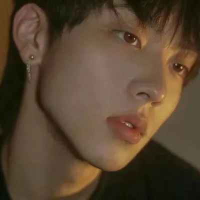 冷傲霸气高清男生头像第1张