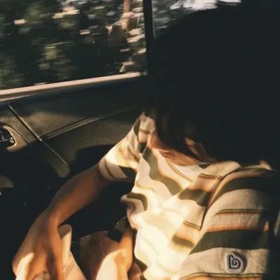 帅气成熟的男生头像第1张