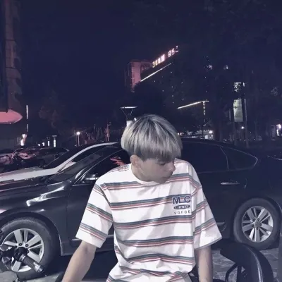 冷傲帅气男生头像真人第1张