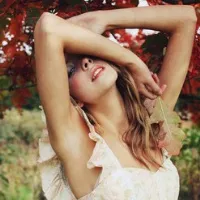 欧美非主流唯美女生个性qq头像第1张