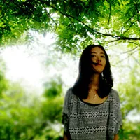 生活中唯美个性女生qq头像第1张