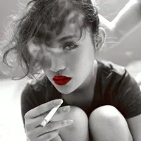 欧美阿宝色女生头像第1张