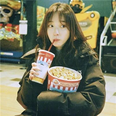 元气满满可爱美少女头像第1张