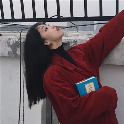 最新版女生韩系中性头像第1张