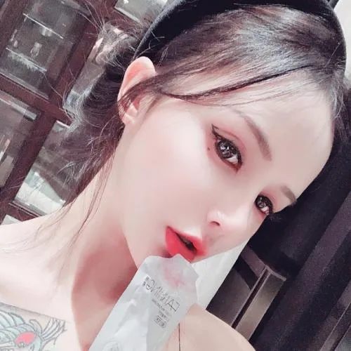 女生清纯可爱甜美头像第1张