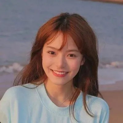 女生看海的头像第1张