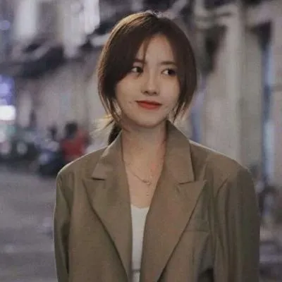 漂亮柔美的女孩头像第1张