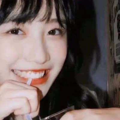 柔美网图女生头像第1张