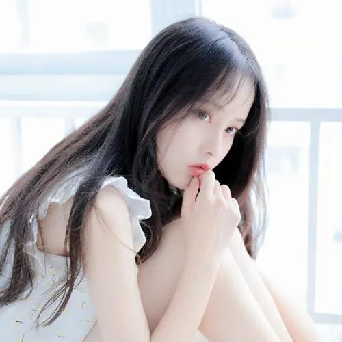 好看的女生头像一组第1张