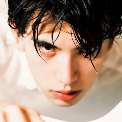 绝对独一无二的男生帅气头像第1张