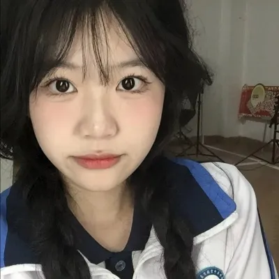 高清成熟御姐女生头像图片第1张