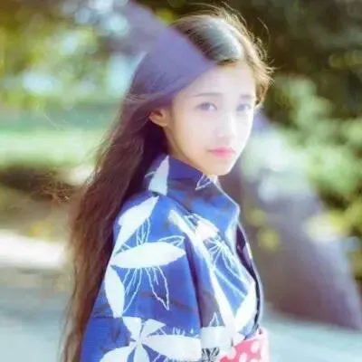 冷酷时尚高清女生头像图片第1张