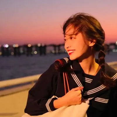 2022最新文艺范女生头像图片第1张