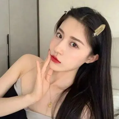 漂亮美女颜值爆表qq头像第1张