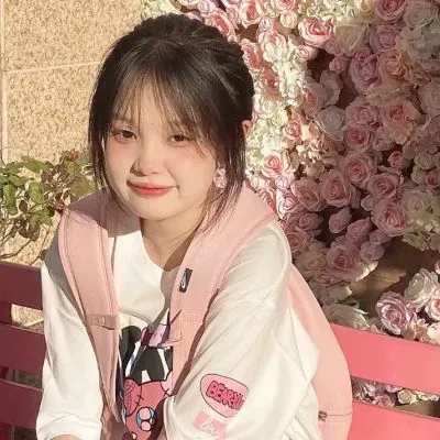 2022漂亮冷傲微信女头图片第1张