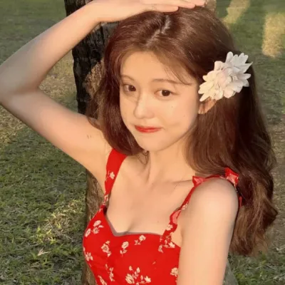 霸气高冷御姐女生头像图片第1张