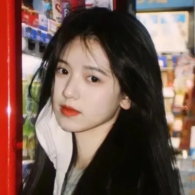 冷酷无情女生高清头像图片第1张