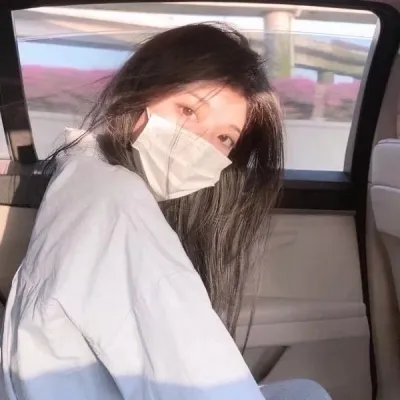 2022卖萌女生女头图片第1张