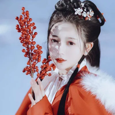 唯美高清性感御姐头像图片第1张