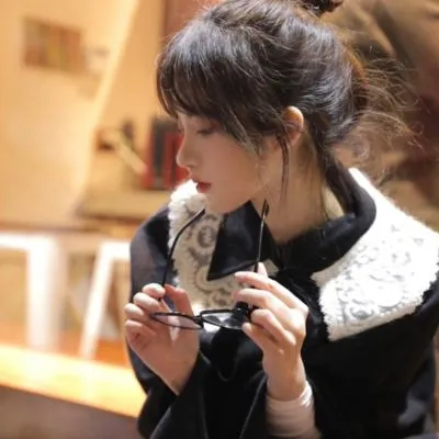 清新时尚潮流美女真人版头像第1张