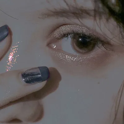 高冷个性唯美女生头像第1张