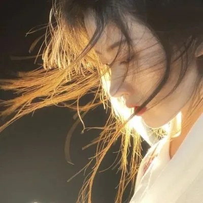 2022性感迷人招桃花的女生头像第1张