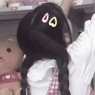 与众不同冷傲个性微信女头第1张