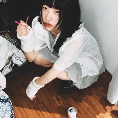 灵气诗意女生唯美头像第1张