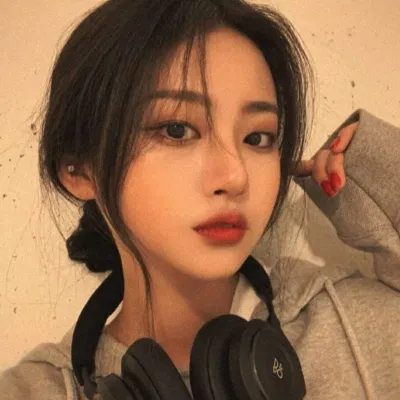 真人ins森林系女生头像第1张