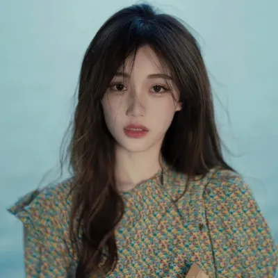 清纯呆萌女生头像图片高清第1张