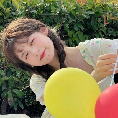 非主流唯美风女生头像第1张