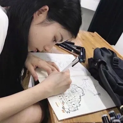 温柔小女子真人头像图片第1张