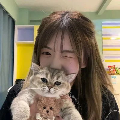 精美女生真人版头像图片第1张