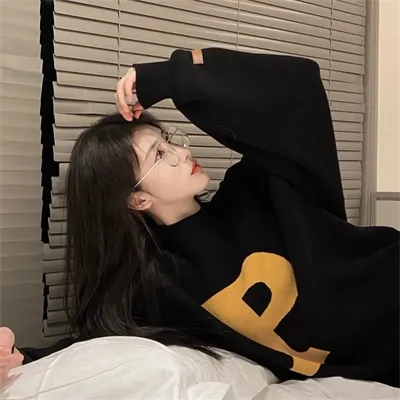 唯美雅致女生头像图片第1张